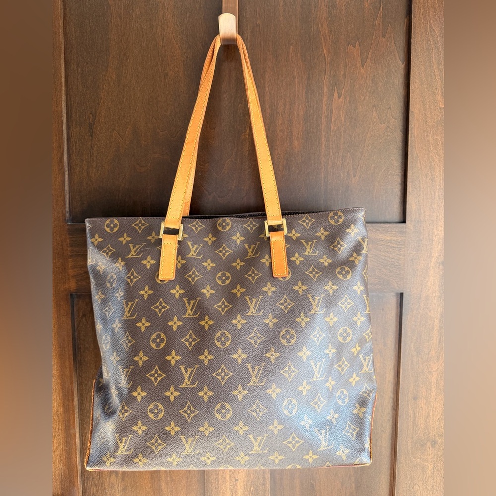 Authentic Louis Vuitton Monogram Cabas Mezzo
